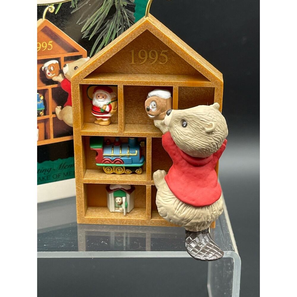 Hallmark Christmas Ornament Collectors Club 1995 Keepsake Collecting Memories - Picture 4 of 7